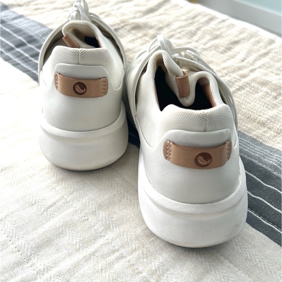 Clarks Unconstructed,Low-Top Sneakers Derbys, Machine-Wash, Leather, Lace-Up, 6M - Picture 4 of 13